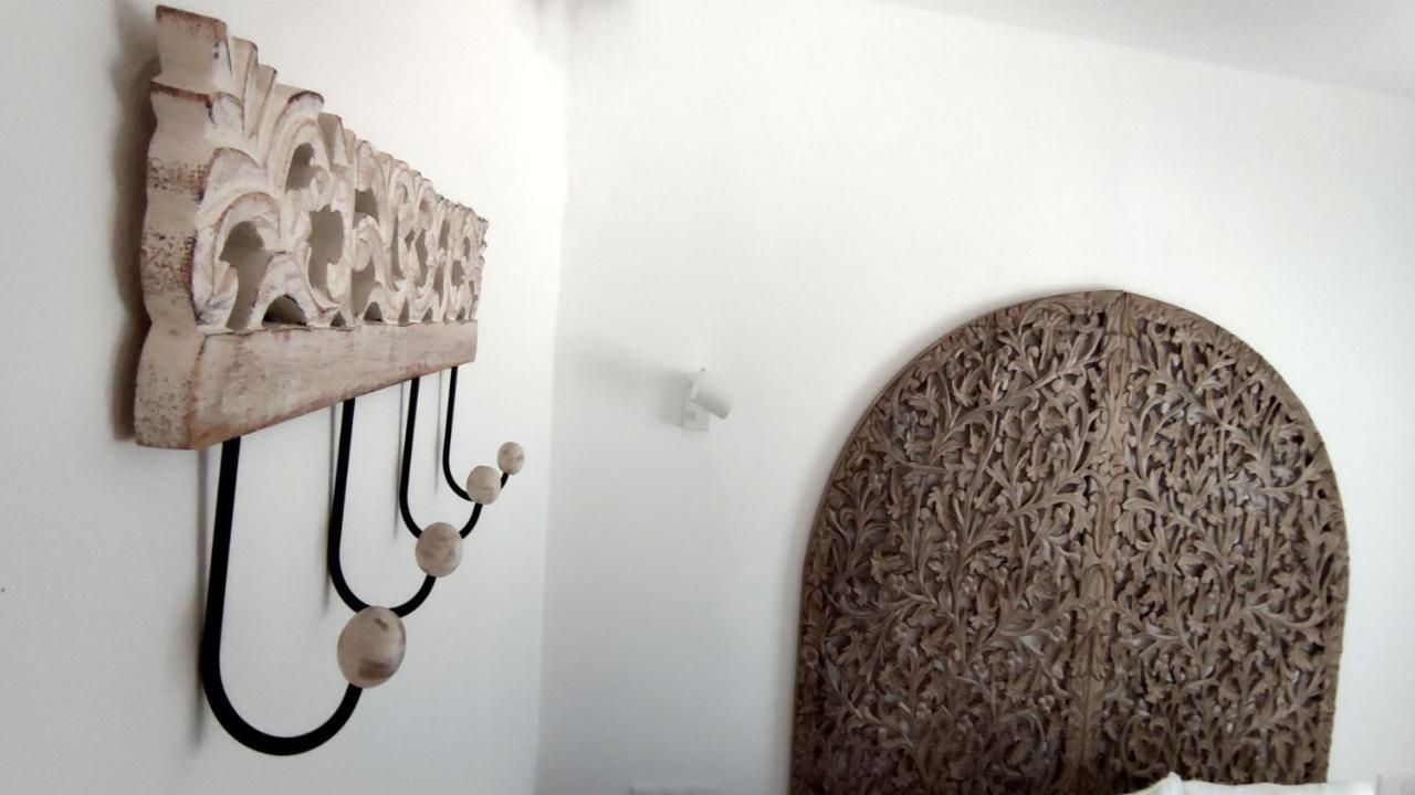 La De Lola Hostal Bolonia