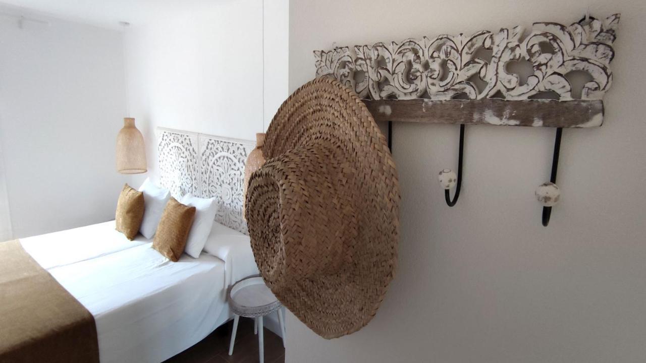 Hostal La De Lola