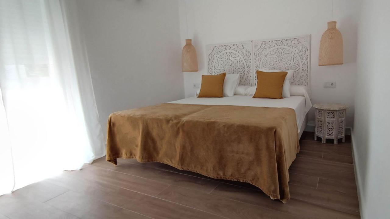 La De Lola Hostal